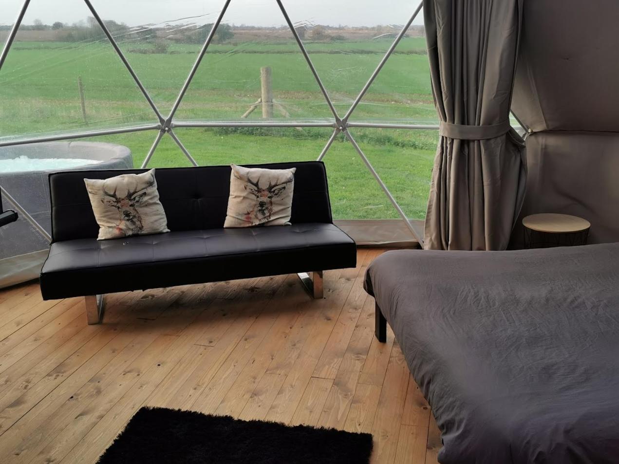 Lincoln Star Dome, Hot Tub, Bbq Daire Langworth Dış mekan fotoğraf